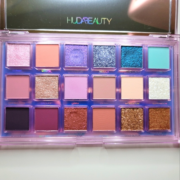 Huda Beauty Mercury Retrograde Palette. - Picture 2 of 4